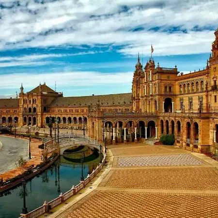 Luminoso Seville
